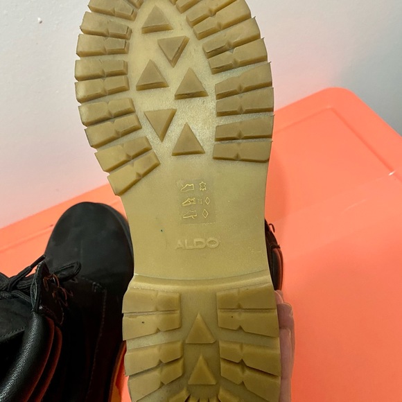 Aldo Boots - Picture 5 of 5